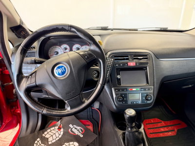Fiat Grande Punto 1.9 MJT 130 CV 3 porte Sport (13)