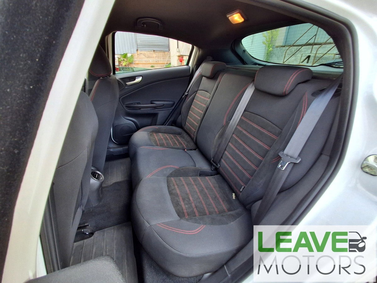Alfa Romeo Giulietta 1.6 JTDm Sportiva 120cv tct (17)