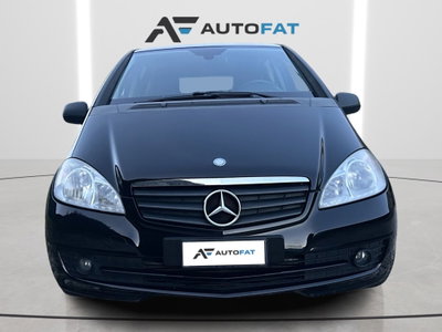 Mercedes-Benz Classe A 160 CDI BlueEFFICIENCY Coupé Elegance (2)