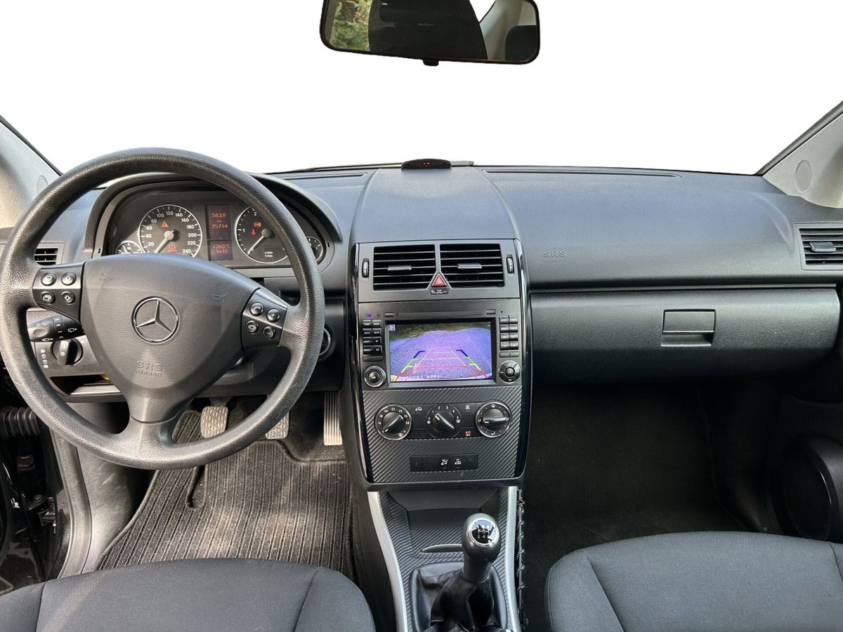 Mercedes-Benz Classe A 160 CDI BlueEFFICIENCY Coupé Elegance (8)