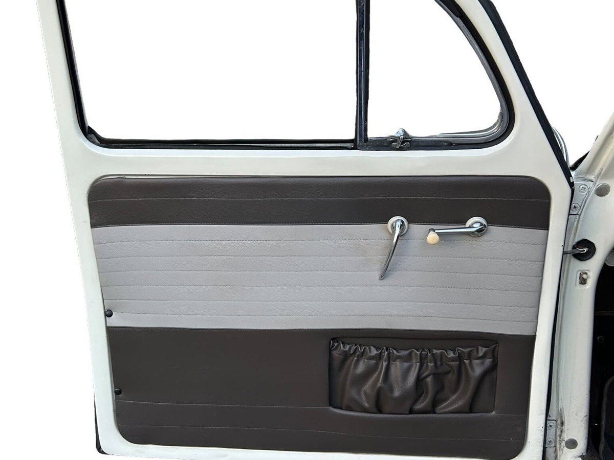 Volkswagen Maggiolino 1200 L (Messico) (9)