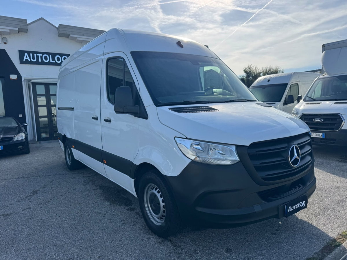 Mercedes-Benz Sprinter F37/35 311 CDI RWD TA Furgone (2)
