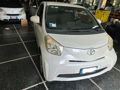 Toyota iQ 1.0 Sol (4)