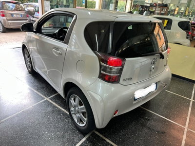 Toyota iQ 1.0 Sol (6)