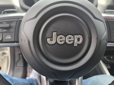 Jeep Avenger 1.2 turbo e-hybrid mhev Summit fwd 110cv edct6 (16)