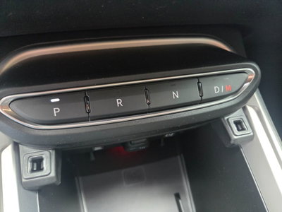 Jeep Avenger 1.2 turbo e-hybrid mhev Summit fwd 110cv edct6 (17)
