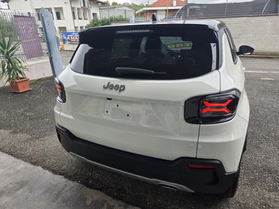 Jeep Avenger 1.2 turbo e-hybrid mhev Summit fwd 110cv edct6 (4)