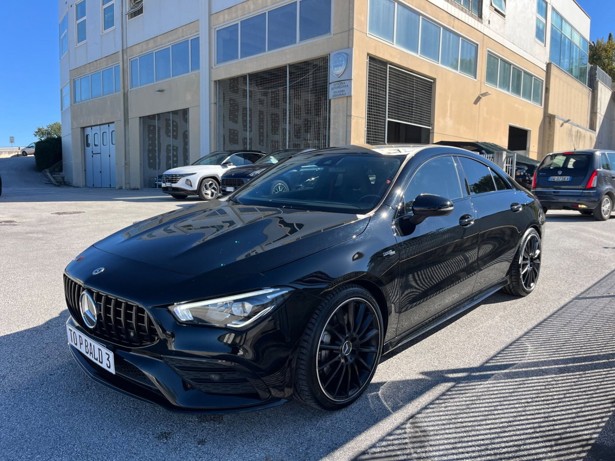 Mercedes-Benz CLA 35 AMG 4Matic (2)