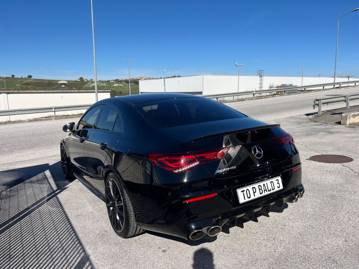 Mercedes-Benz CLA 35 AMG 4Matic (3)