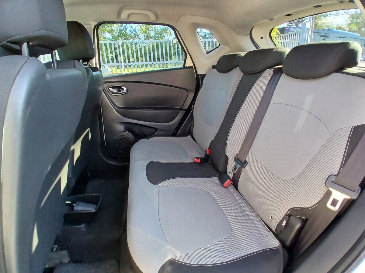 Renault Captur 1.5 dCi 8V 90 CV Start&Stop Energy R-Link (17)