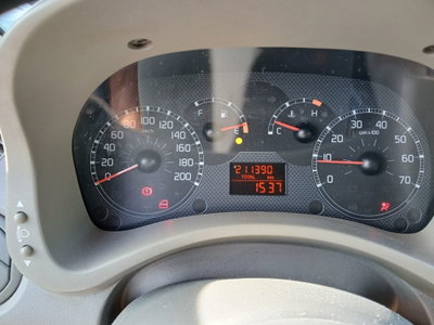 Fiat Panda 1.2 Emotion (18)