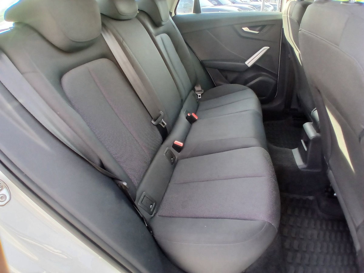 Audi Q2 Q2 30 TFSI Business (17)