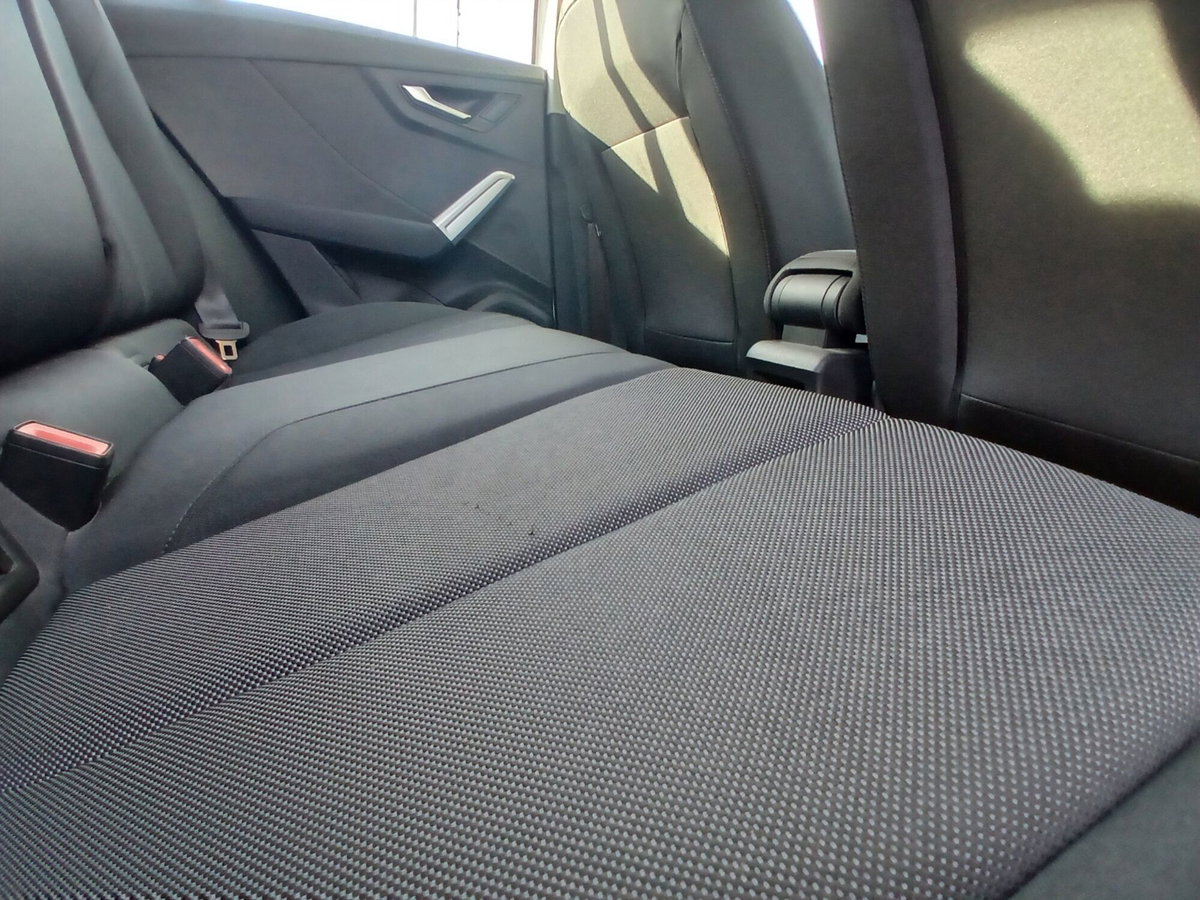 Audi Q2 Q2 30 TFSI Business (18)