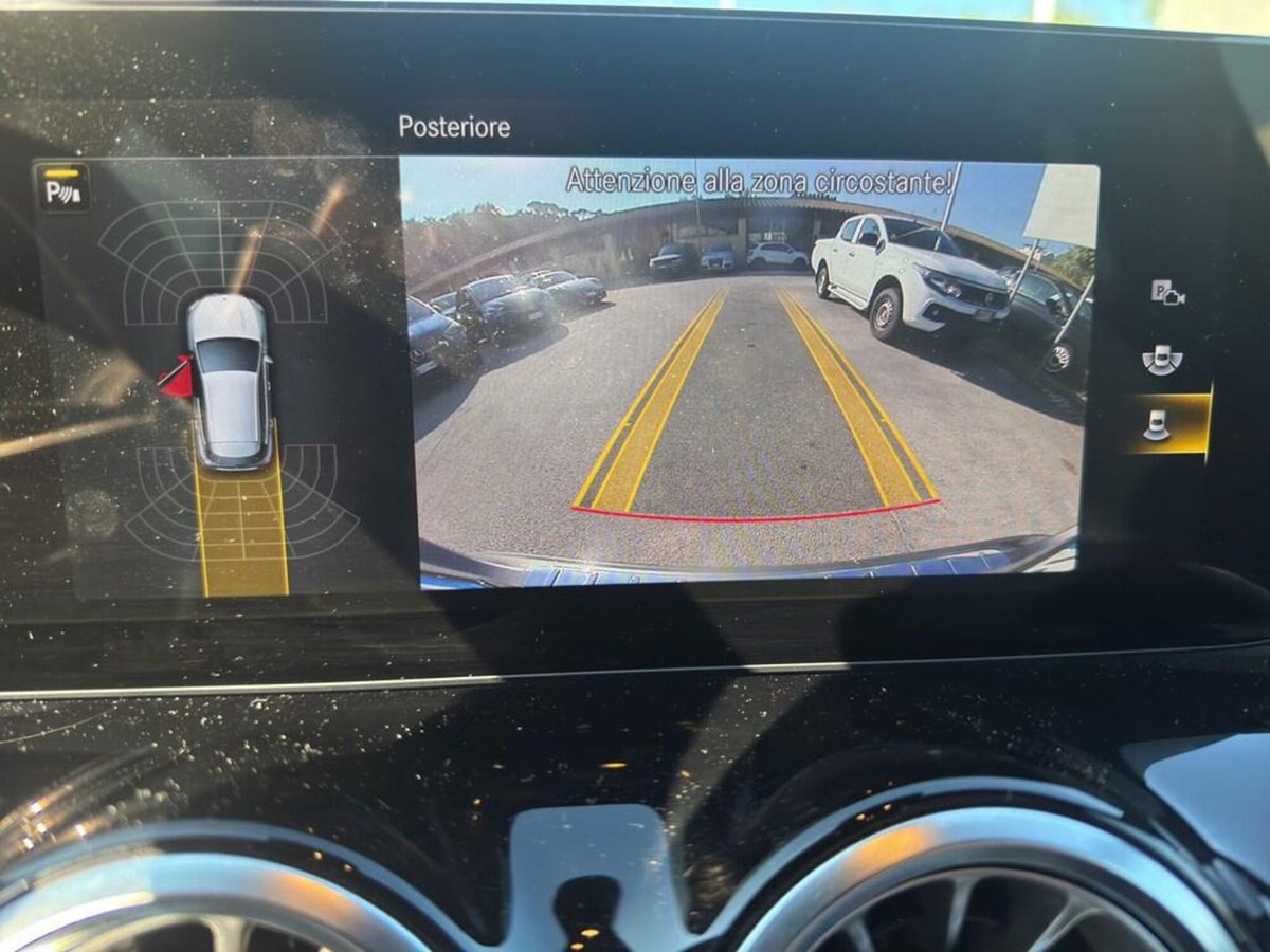 Mercedes-Benz GLA SUV 200 d Automatic Premium (13)