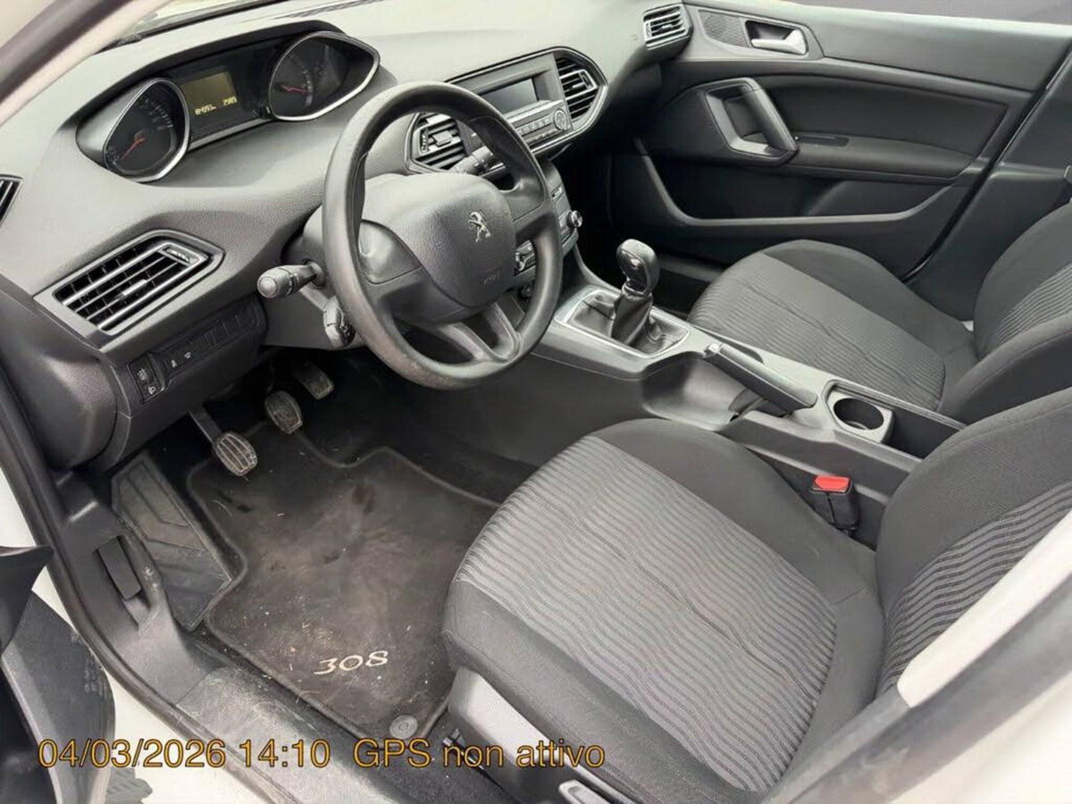 Peugeot 308 SW BlueHDi 100 S&S Active (11)