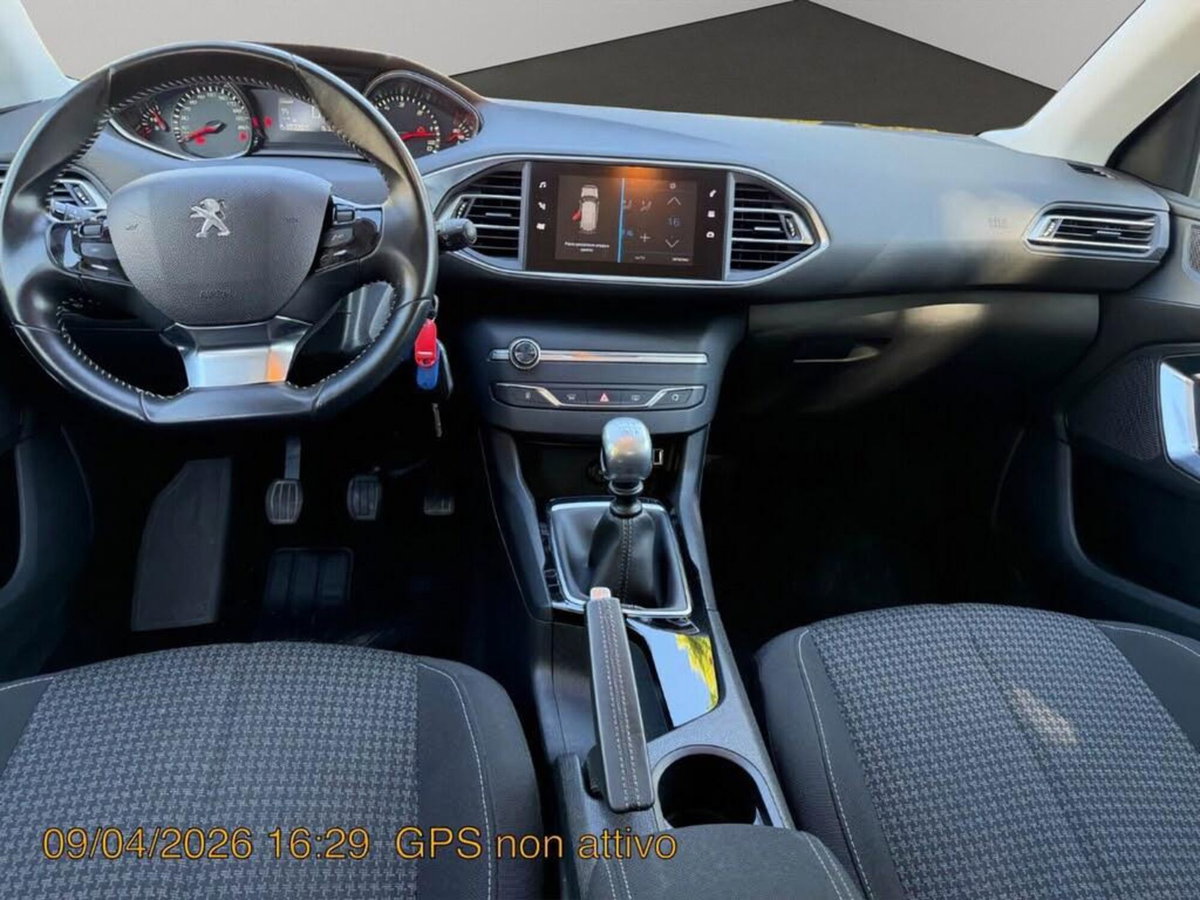 Peugeot 308 SW BlueHDi 100 S&S Business (11)