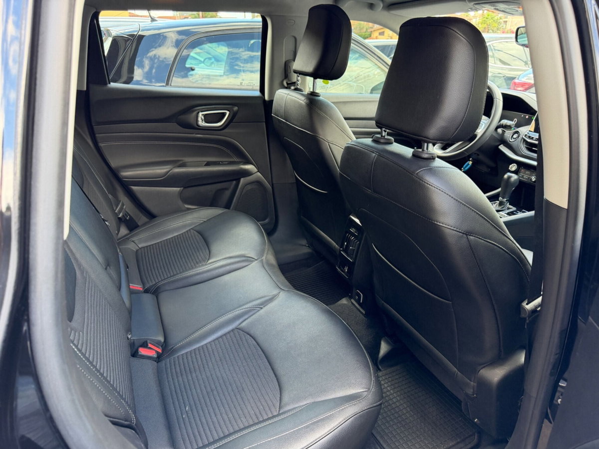 Jeep Compass 1.3 T4 190CV PHEV AT6 4xe Limited (10)