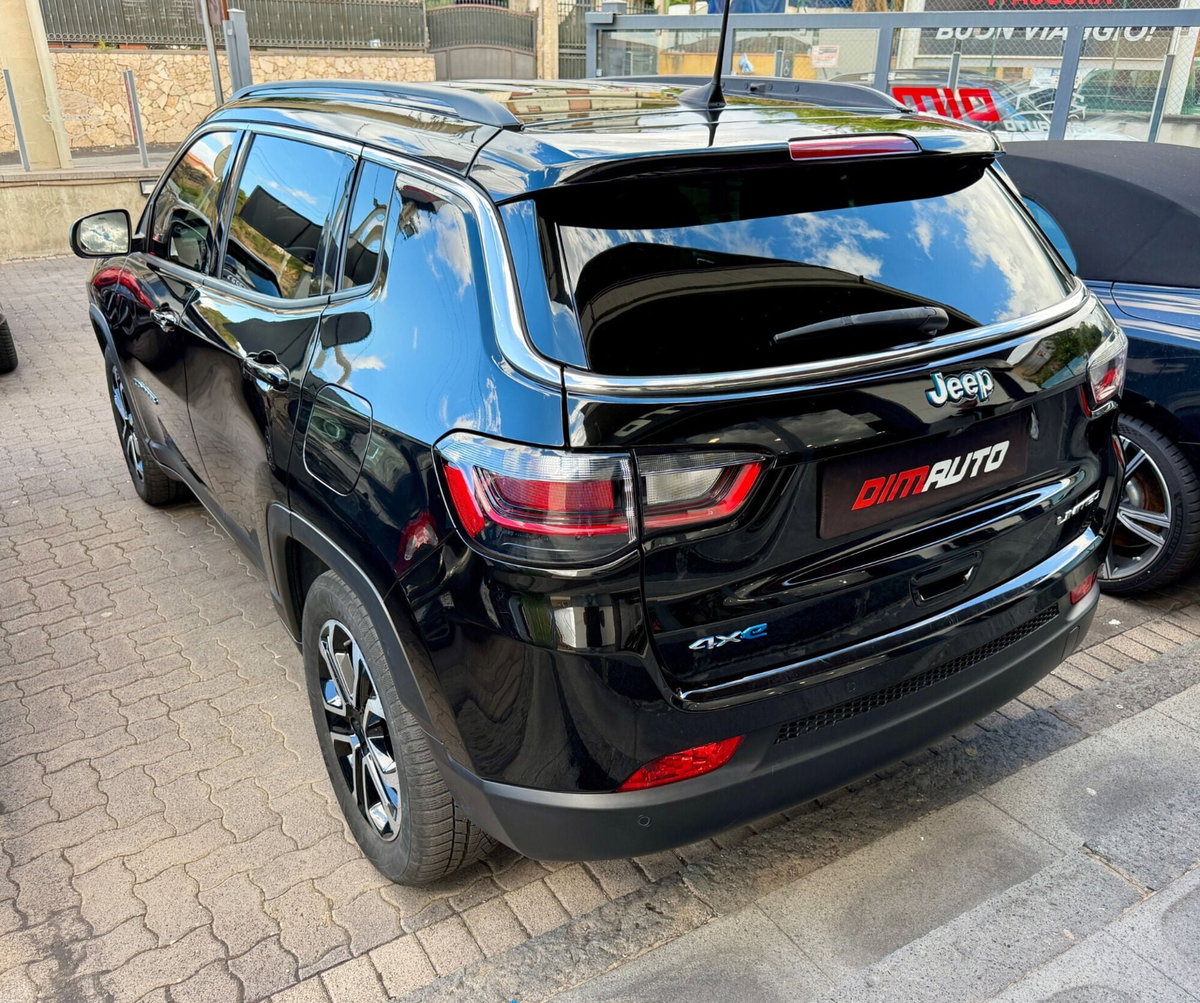 Jeep Compass 1.3 T4 190CV PHEV AT6 4xe Limited (3)
