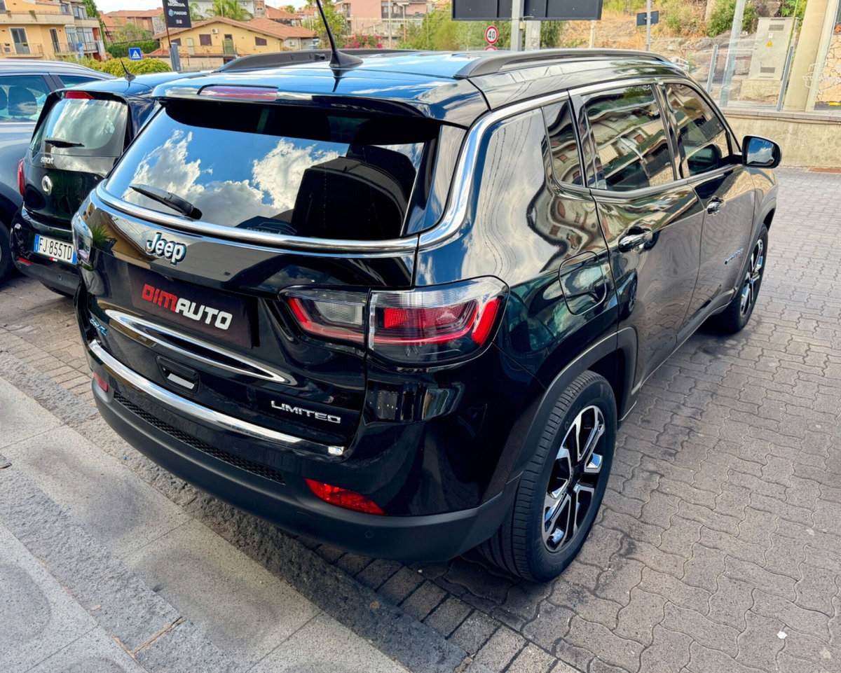 Jeep Compass 1.3 T4 190CV PHEV AT6 4xe Limited (5)