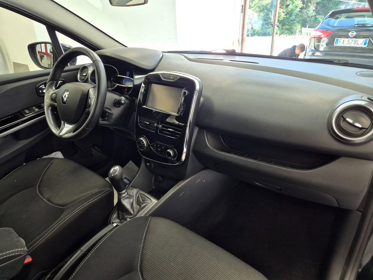 Renault Clio 1.5 dCi 8V 75CV 5 porte Wave (11)