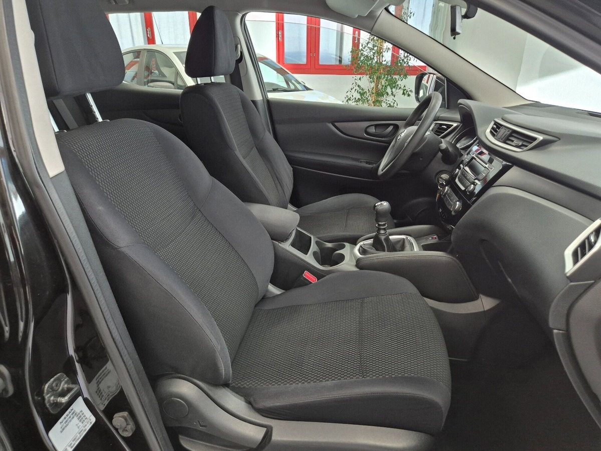 Nissan Qashqai 1.5 dCi Acenta (6)