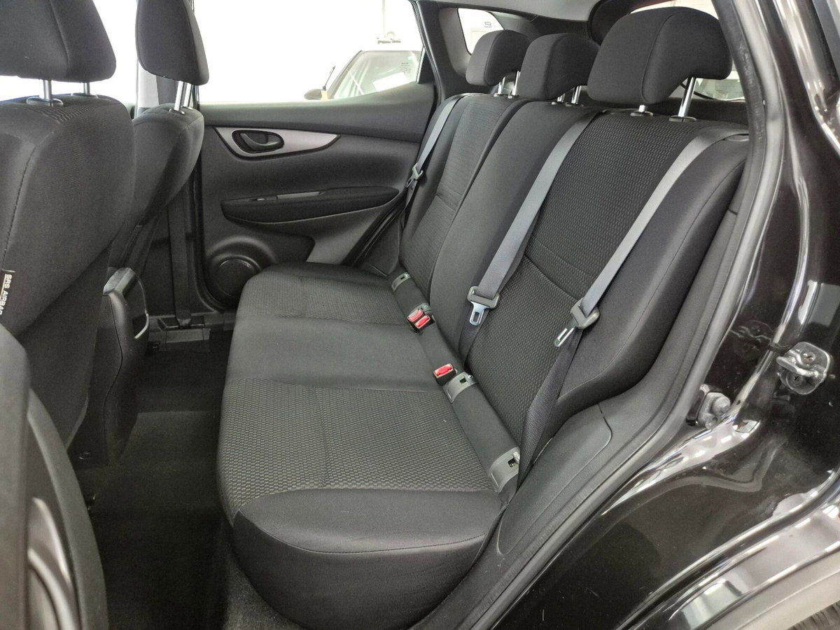 Nissan Qashqai 1.5 dCi Acenta (8)