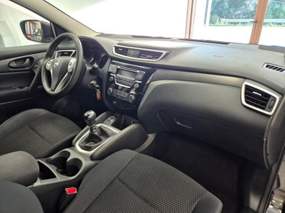 Nissan Qashqai 1.5 dCi Acenta (9)