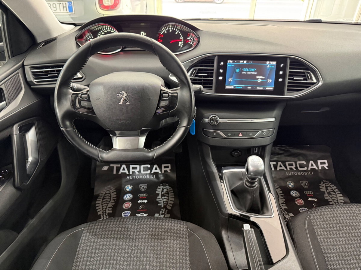 Peugeot 308 BlueHDi 130 S&S Business (14)