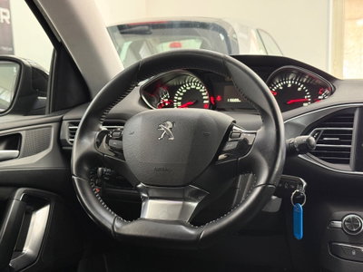 Peugeot 308 BlueHDi 130 S&S Business (15)