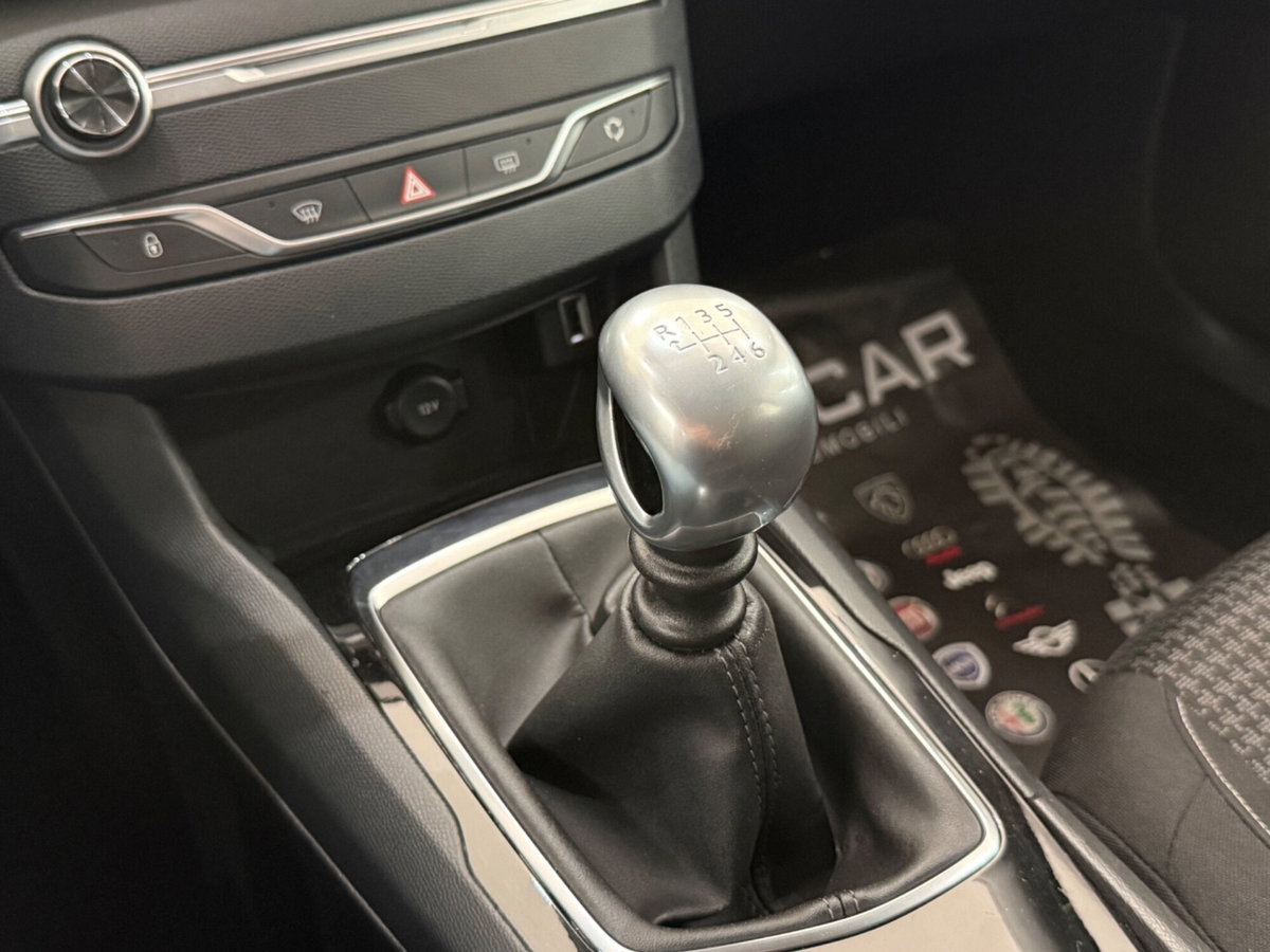 Peugeot 308 BlueHDi 130 S&S Business (20)
