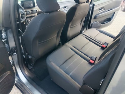Dacia Jogger 1.6 hybrid Expression 140cv 7p.ti (13)