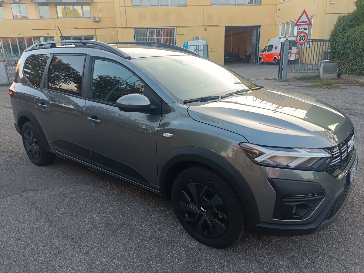 Dacia Jogger 1.6 hybrid Expression 140cv 7p.ti (5)
