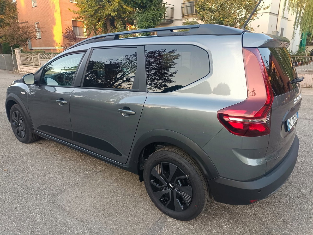 Dacia Jogger 1.6 hybrid Expression 140cv 7p.ti (7)