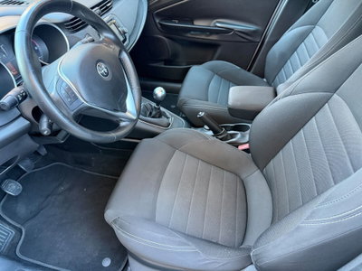 Alfa Romeo Giulietta 1.6 JTDm Ti 120cv (10)