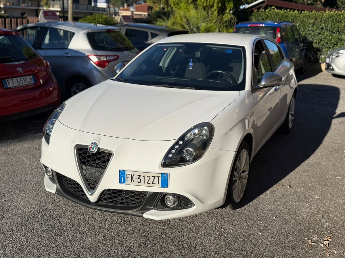 Alfa Romeo Giulietta 1.6 JTDm Ti 120cv (2)