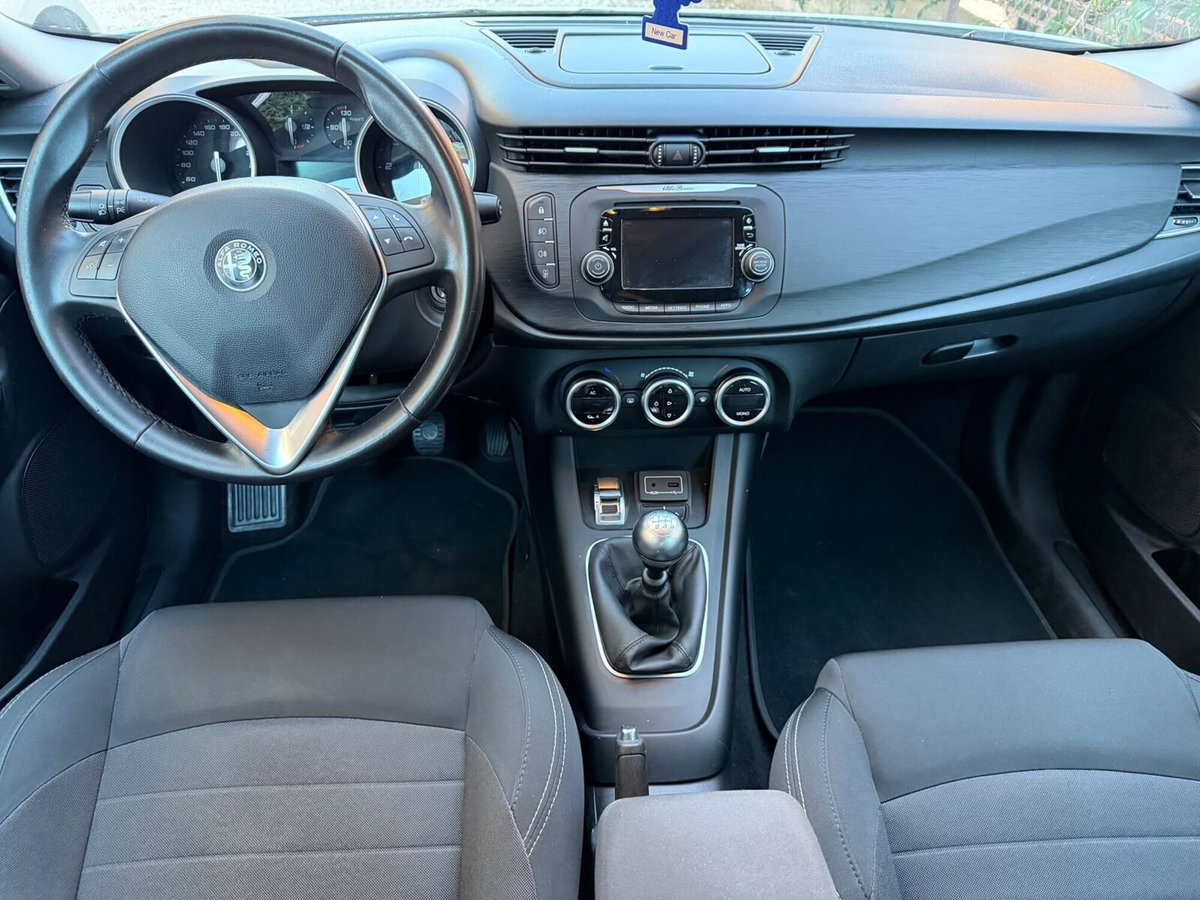 Alfa Romeo Giulietta 1.6 JTDm Ti 120cv (7)