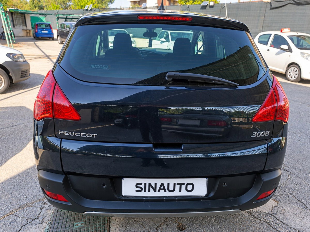Peugeot 3008 1.6 HDi 110CV cambio robotizzato Premium (4)