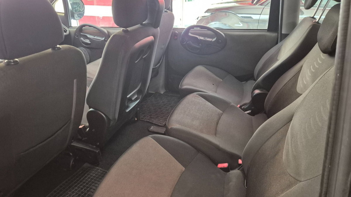 Fiat Multipla 1.9 MJT Emotion (10)