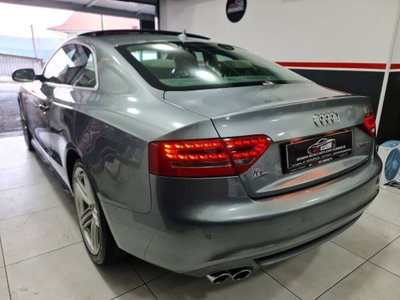 Audi A5 Coupé 2.0 TFSI 180 CV Ambition (14)