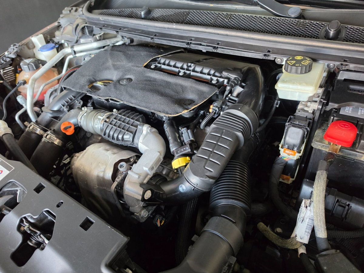 Peugeot 308 BlueHDi 100 S&S Access (14)