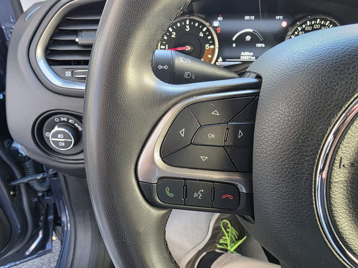 Jeep Renegade 1.6 Mjt 130 CV Limited (17)
