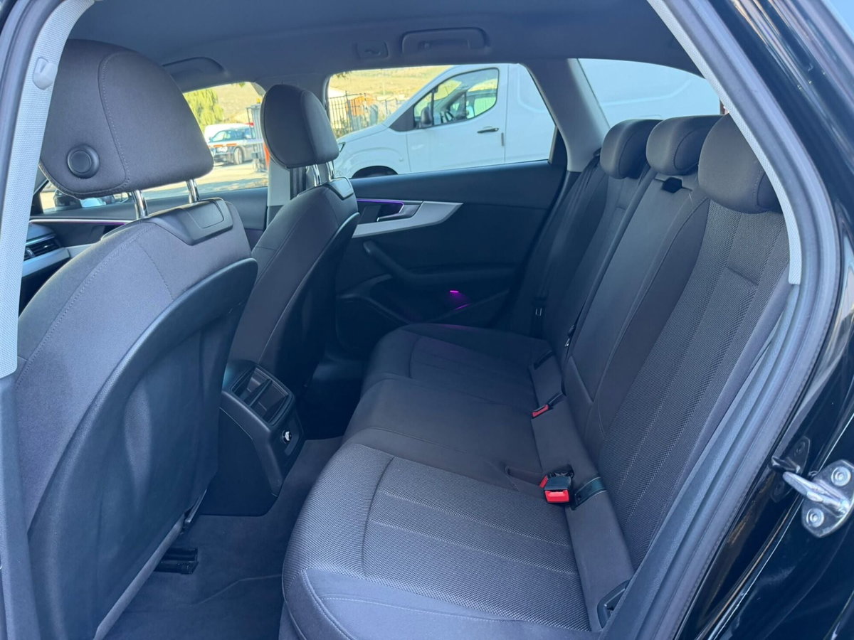 Audi A4 Avant 2.0 TDI 150 CV ultra (12)