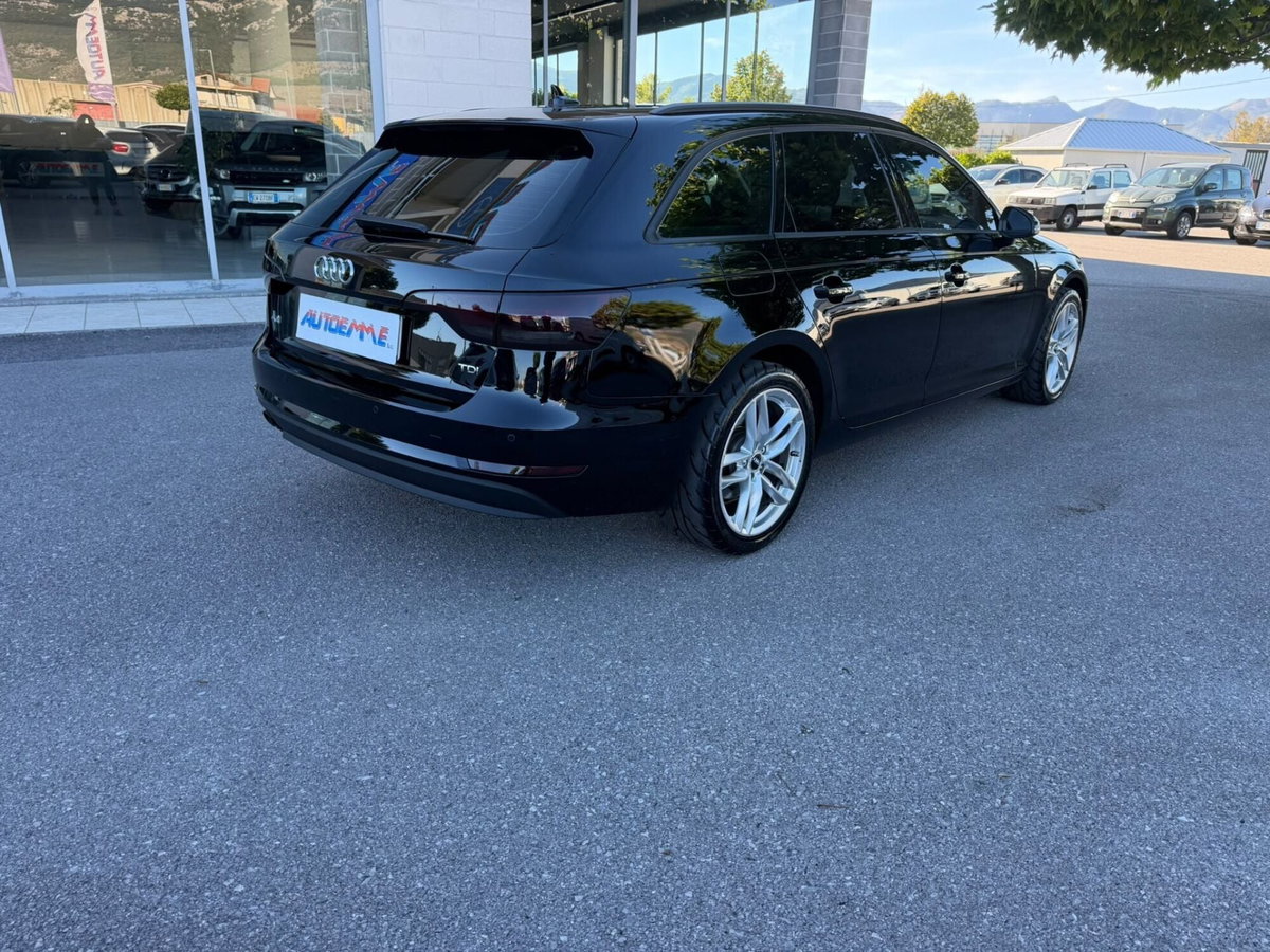 Audi A4 Avant 2.0 TDI 150 CV ultra (7)