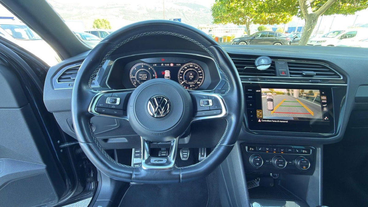 Volkswagen Tiguan Allspace 2.0 TDI SCR DSG 4MOTION R-Line (20)
