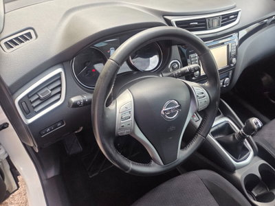 Nissan Qashqai 1.5 dCi Tekna (11)