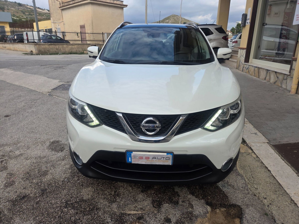 Nissan Qashqai 1.5 dCi Tekna (2)