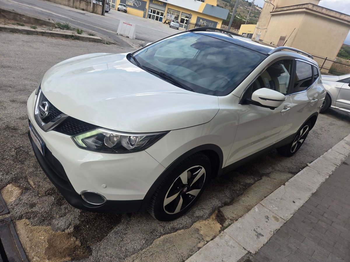 Nissan Qashqai 1.5 dCi Tekna (4)