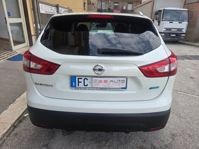 Nissan Qashqai 1.5 dCi Tekna (5)