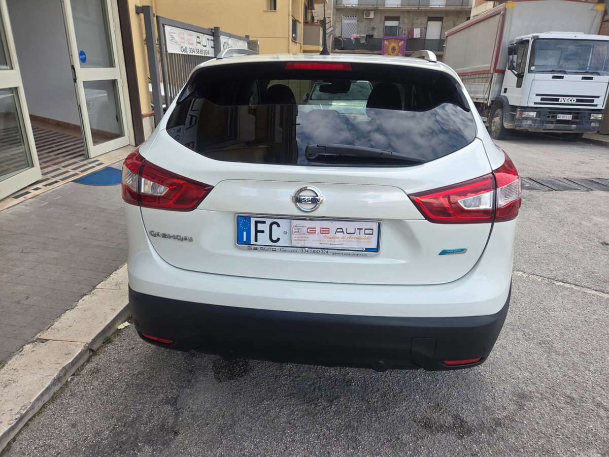 Nissan Qashqai 1.5 dCi Tekna (7)