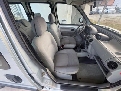 Renault Kangoo 1.2 16V cat 5 porte Privilège (10)